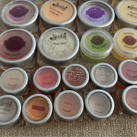 New Lot of 63 Scentsy Testers Samples Wax Melts Mixed Scents Jelly Bean Duke - Picture 4 of 8